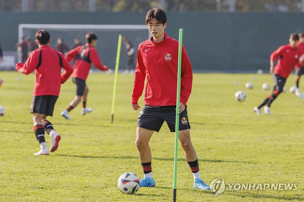 "평생 과메기 무료 배달?" .. 은퇴 고민하던 레전드, 18년 만에 내린 '결단'에 특급 혜택? 3 축구