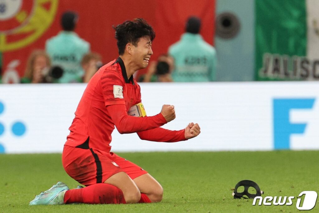 "이제 마지막일지도" … 캡틴의 '씁쓸한 예감' 속, 새 역사 써 내려갈 '최후의 무대' 4 손흥민
