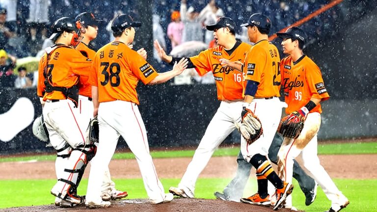 33년만에 1위를 이룬 한화이글스