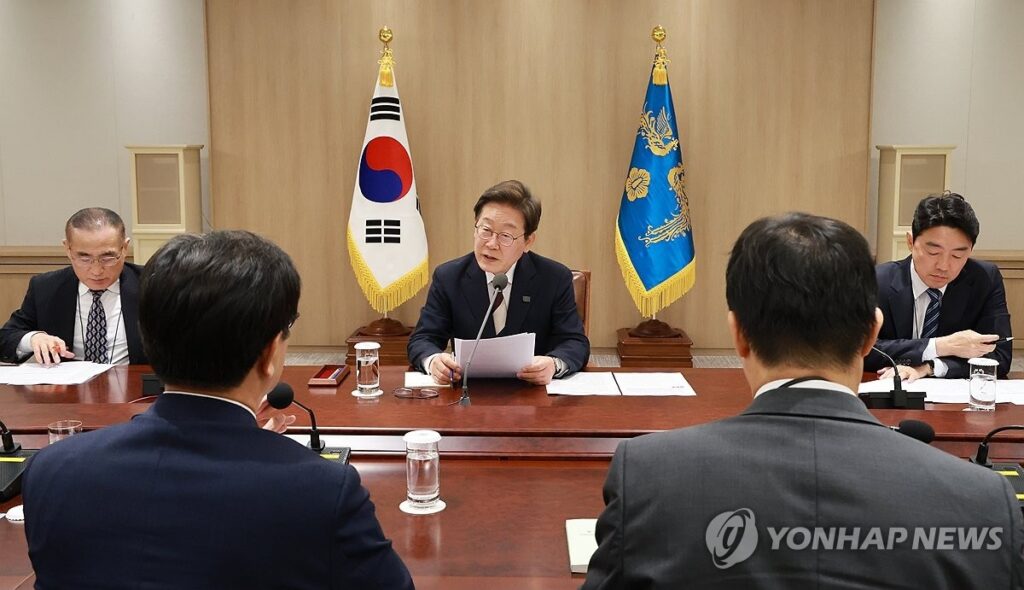 취임 일주일 만에 "20조 원 베팅" .. 이재명, 과감한 '첫 카드'에 경제계 '술렁' 2 이재명