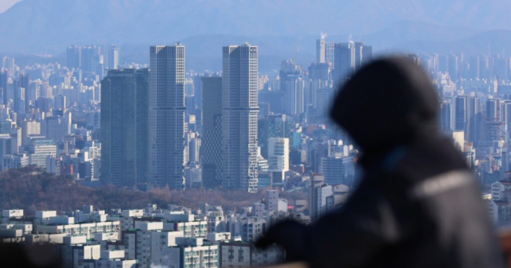 "10억 차이 나는 같은 평수" .. 서울 집값 '홀로 질주'에 대한민국 적신호 켜졌다 4 서울