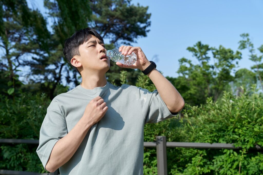 "폭염인데 땀이 안 나요" … 온열질환 증상 자가진단법, 단순 피로로 오해하면 위험 2 온열질환