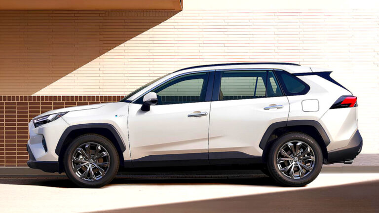 TOYOTA RAV4