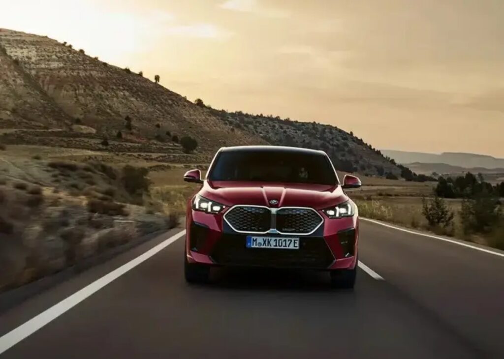 "벤츠 S클래스도 제쳤다" ... BMW, 수입차 판매 3년 연속 1위, 7시리즈 '독보적' 4 수입차