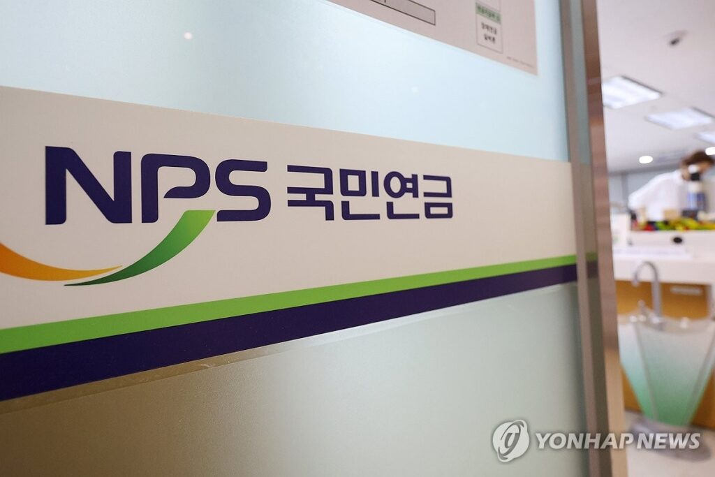 "월세부터 병원비까지 산더미인데"… 유일한 생명줄마저 끊어지자 고령층 '피눈물' 4 실버론