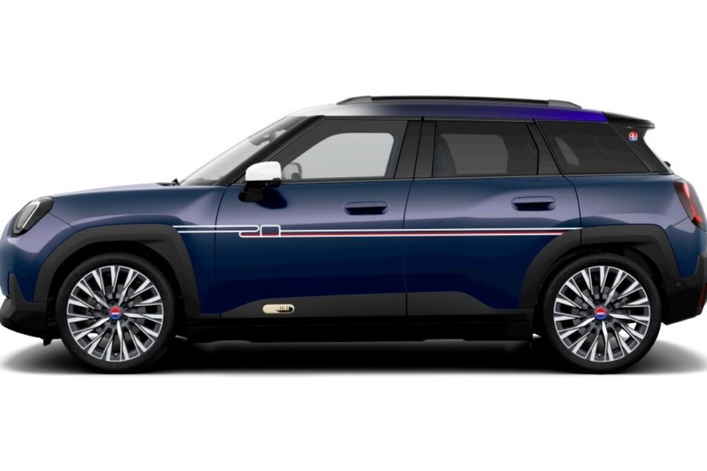 "한국에만 딱 60대" ... BMW까지 뛰어들어 만든 특별 전기차 3 BMW