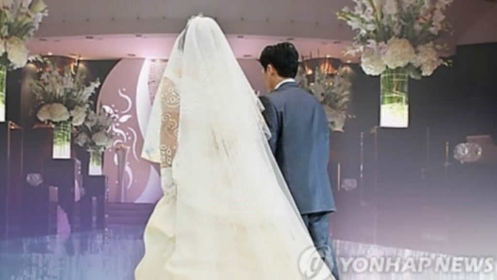"세 번 결혼했지만 함께 살지 않는다" … 결혼은 필수도 실패도 아닌 시대, 우리 사회 도달한 지점 1 결혼