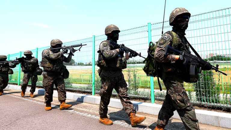 North Korea's invasion of the mdl
