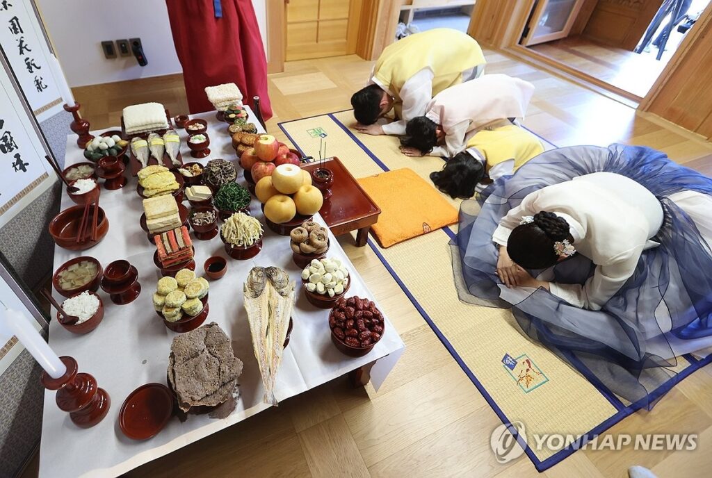 "조상님께 죄송하지만"… 추석에 펼쳐진 '이상한 풍경', 집집마다 "이래도 되는 건가요" 2 추석