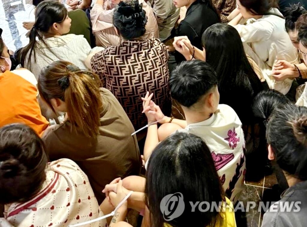"멀쩡한 청년이 캄보디아에 왜 가나 했더니" … 아찔한 현실 드러나자 온 국민 '아연실색' 2 청년