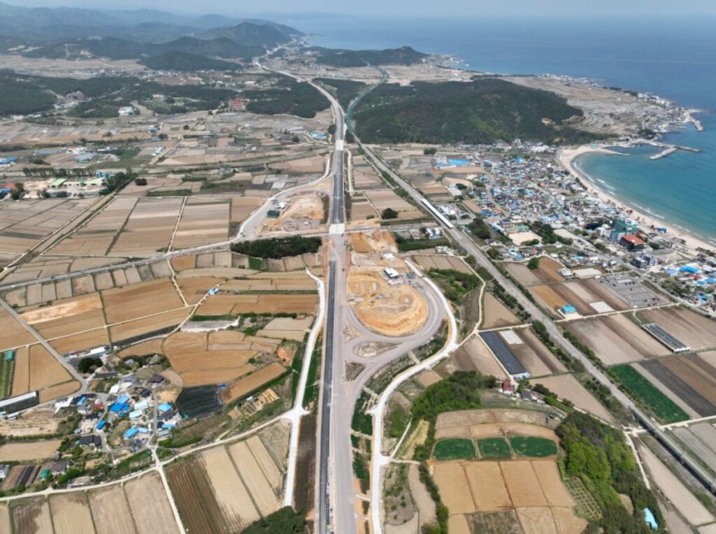 "경북 동해안이 송두리째 뒤집어진다" … 천지개벽 임박에 주민들 '들썩' 2 동해안