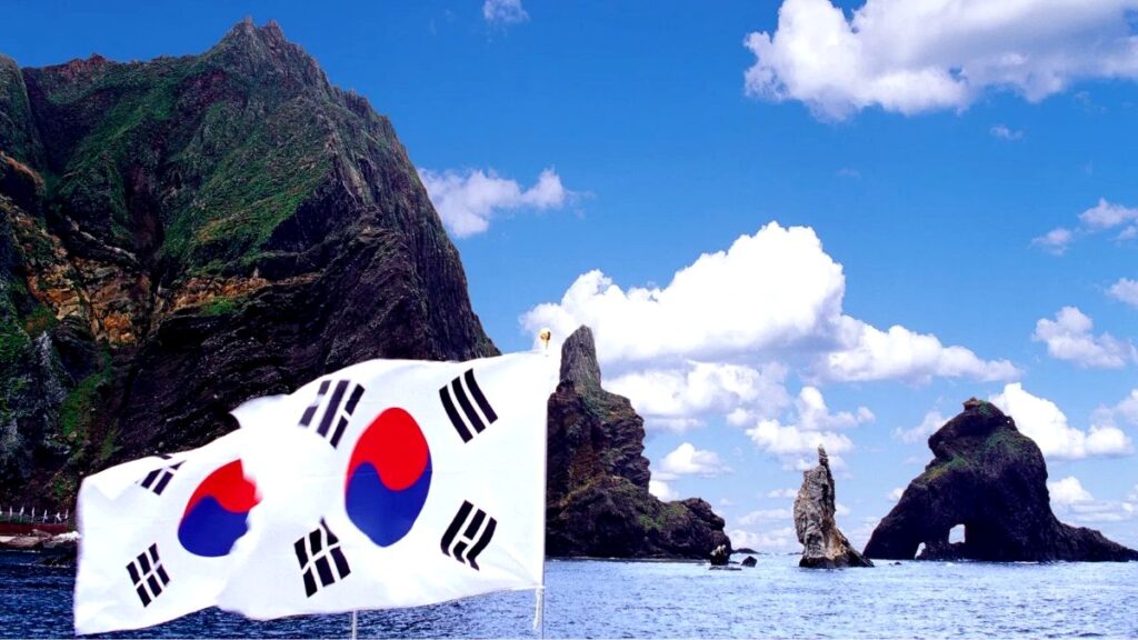 "독도는 다케시마로 표현할 수밖에"… 어처구니없는 주장에 '분노 폭발', 한국 영토 빼앗기나 1 독도