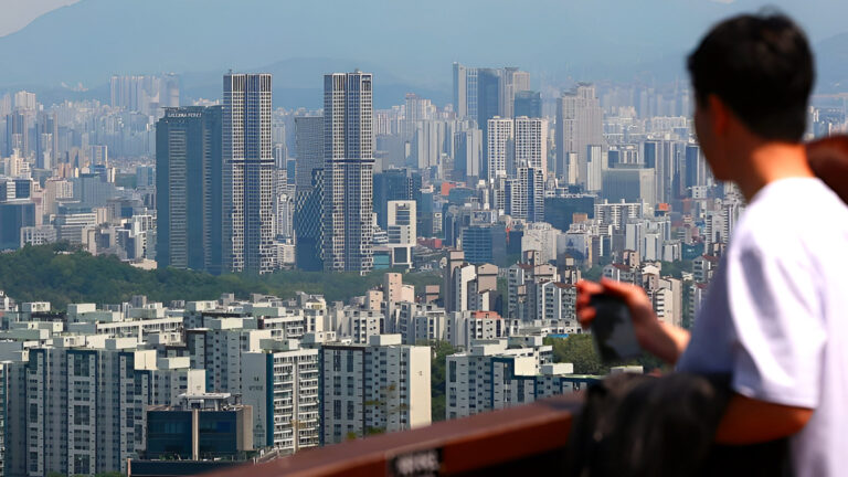 Investigation on the Rise of House Prices