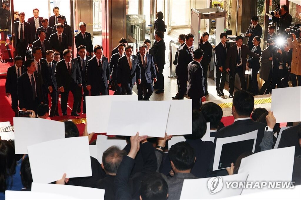 "이재명 대통령 마지막이다"… '장례식' 벌인 국민의힘, 그 순간 벌어진 일이 '말도 안 돼' 5 이재명