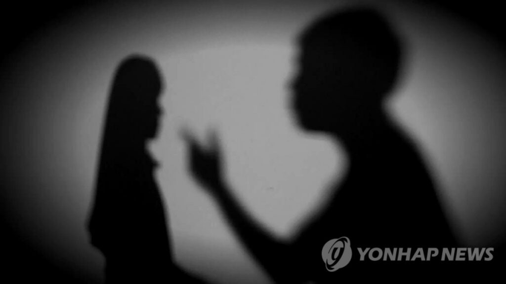"노년 외로움은 자식이 못 채워줘요" ... 경제적 불안 공유? 가족 전체 균형 '무너질 수 있다' 4 노년