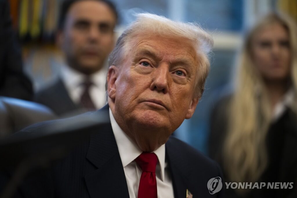 수갑 채우고 쫓아내더니 "제발 다시 돌아와"… 트럼프의 뒤늦은 해명에 현대차·LG '황당' 2 현대차