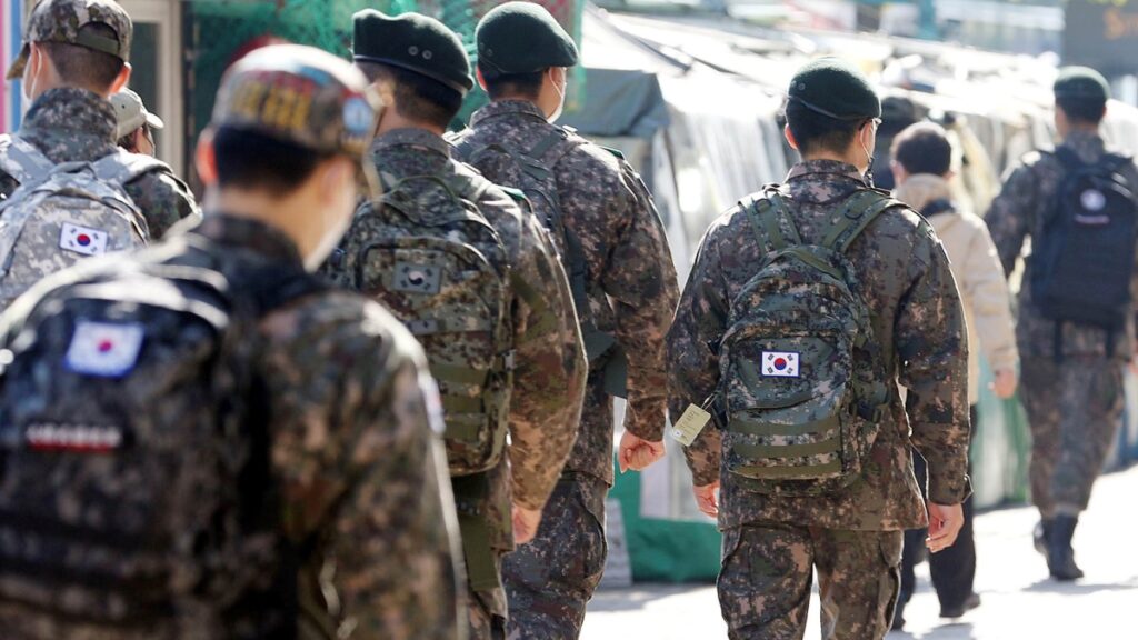 쿠팡 사태 때문에 "軍 기밀까지 털린다?"… 예상 못한 일 벌어지자 국가 안보 '초비상' 5 쿠팡