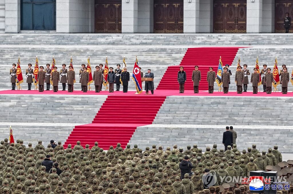 "환영식에 김정은 직접 나타났다?" …120일 만에 돌아온 공병부대, 北이 보인 '이례적 행동' 2 김정은