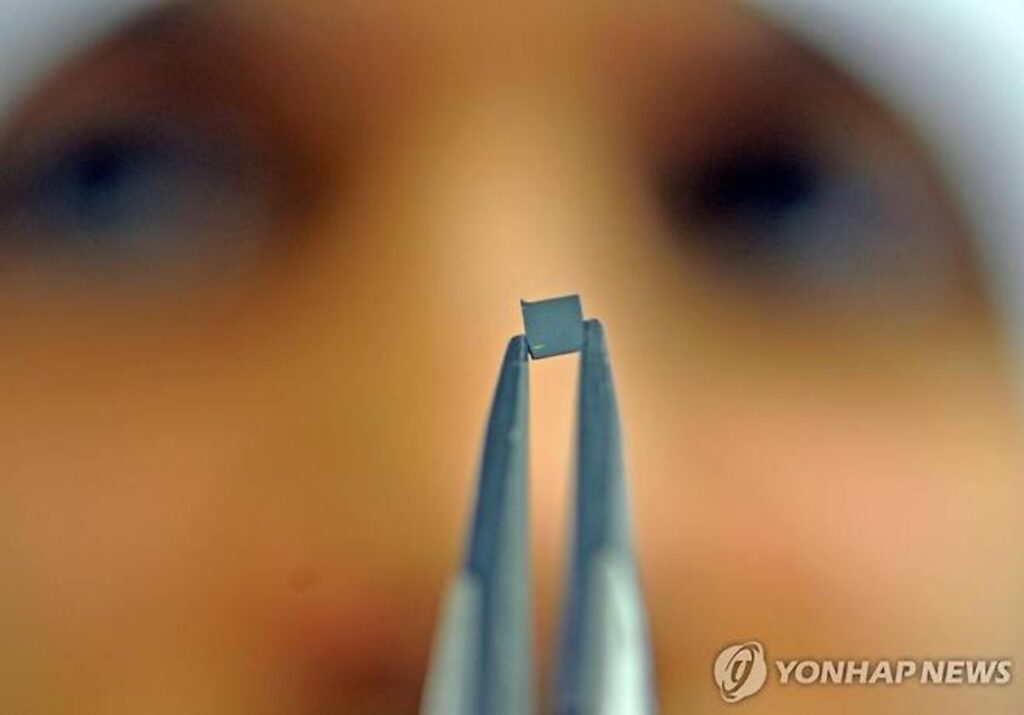 "미국이 3조 원 싸들고 한국 왔다"… 중국 독점 깬 고려아연의 '결정적 한 방' 3 미국