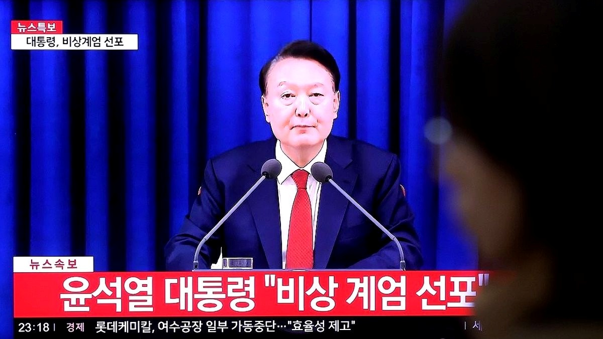 emergency martial law