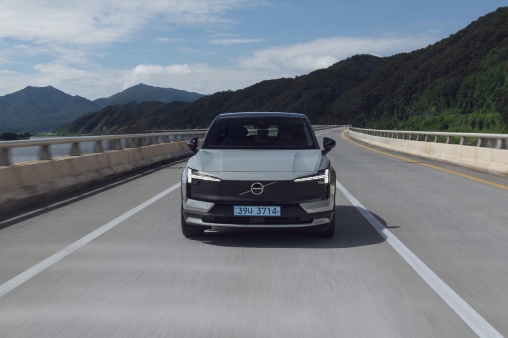 "본사까지 설득했다"… 무려 '761만원' 깎은 프리미엄車, 단돈 '3천만원'이면 산다 3 프리미엄