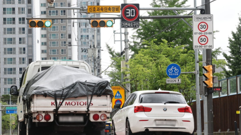 "이 순간, 안 켜면 과태료 3만원 입니다" .. 바퀴 구르는 순간 3만원 날아가는 '이 상황' 주의 3 과태료