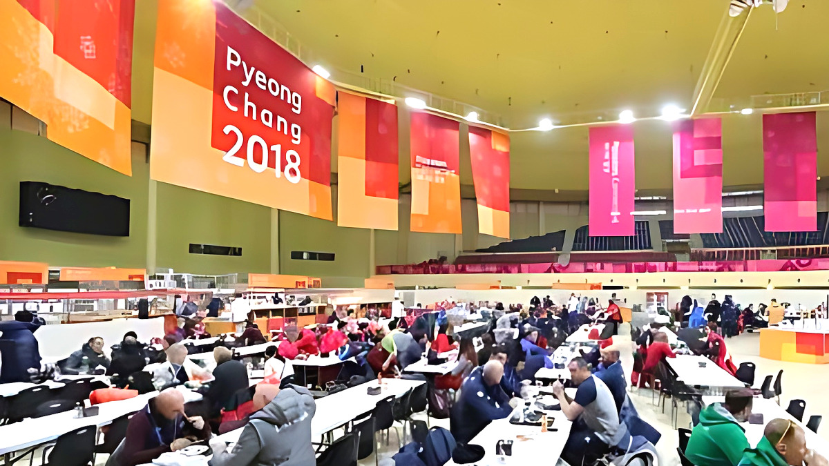 milano-olympic-village-restaurant-controversy-menu-reduction (1)