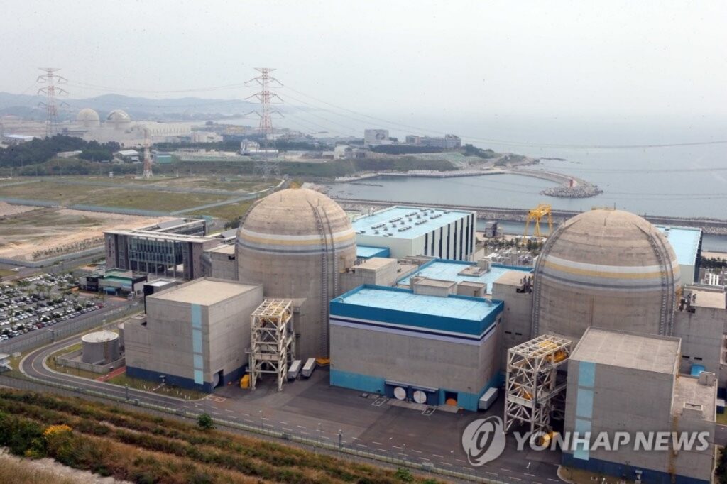 "970만원으로 세계 1위 만들어놨더니"… 北핵은 입 닫고 한국에만 '난동' 4 핵