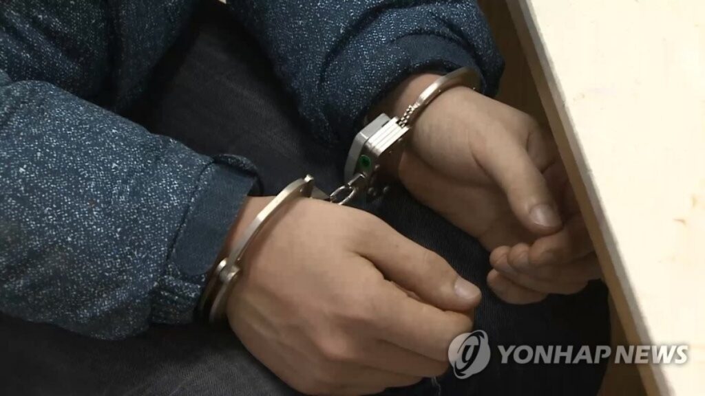 "수조원 털어가도 봐주더니"… 중국에게 이용당하던 한국, 결국 칼 뽑았다 3 중국