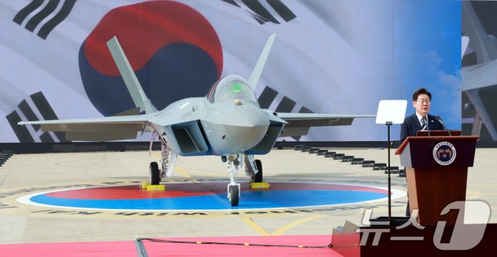"감히 누가 한국을 무시해"… '16.5조' 25년 묵혔더니 '잭팟', 미국 의존 끝낸다 4 한국