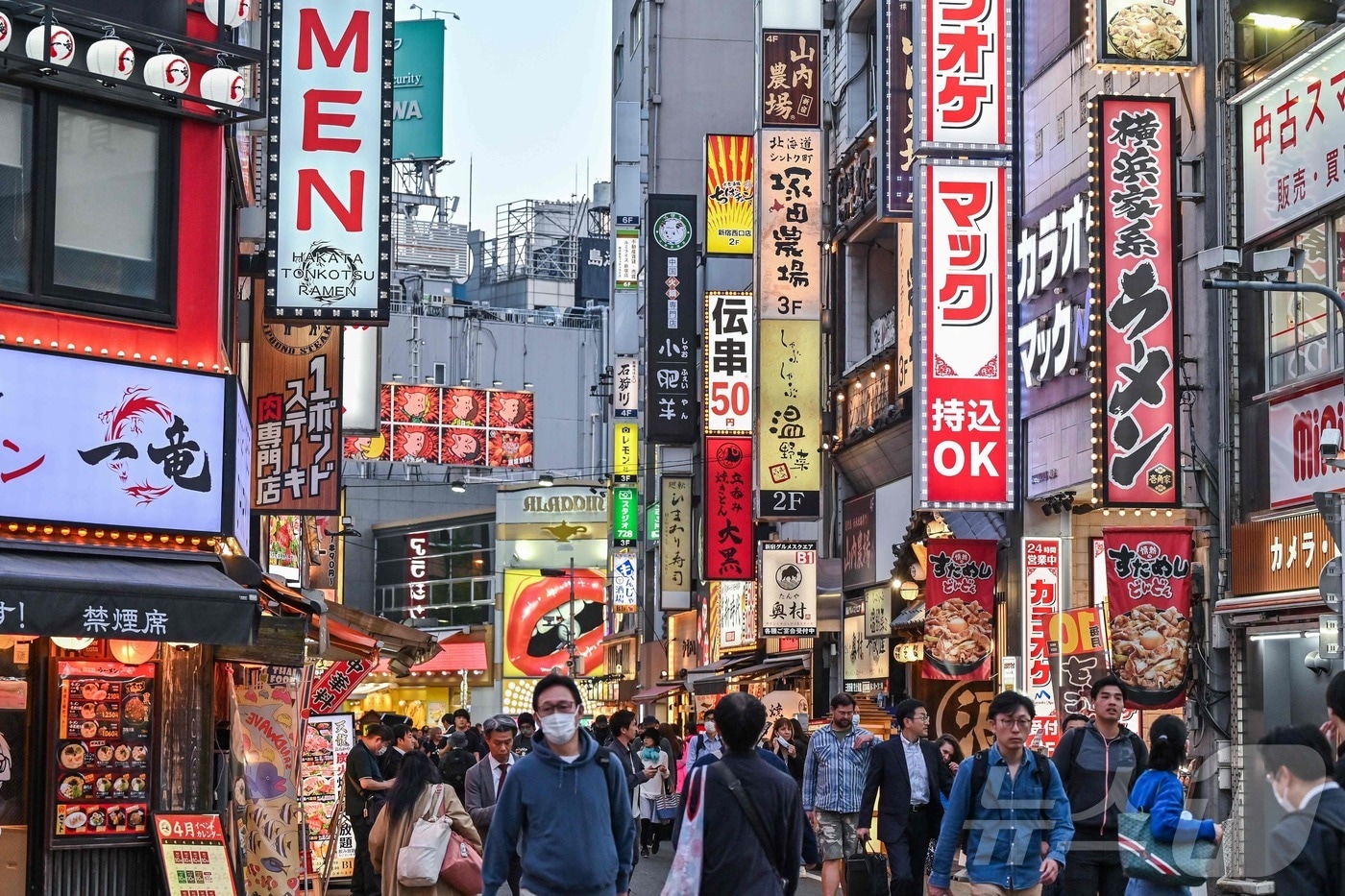 "한국은 성매수자만 처벌하지 않나?" .. 밤마다 줄 서는 여성들, 日 '성 관광국' 오명 4 성매매 걸려도 처벌 없는 나라"…중국인 매춘관광에 日 부글 - 뉴스1