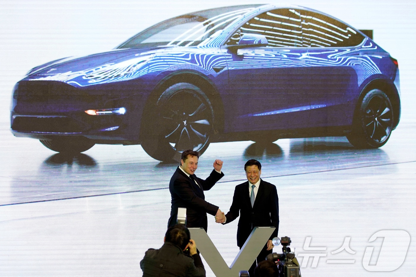中 지커 전기 SUV 출시…테슬라 “나 지금 떨고 있니?” - 뉴스1