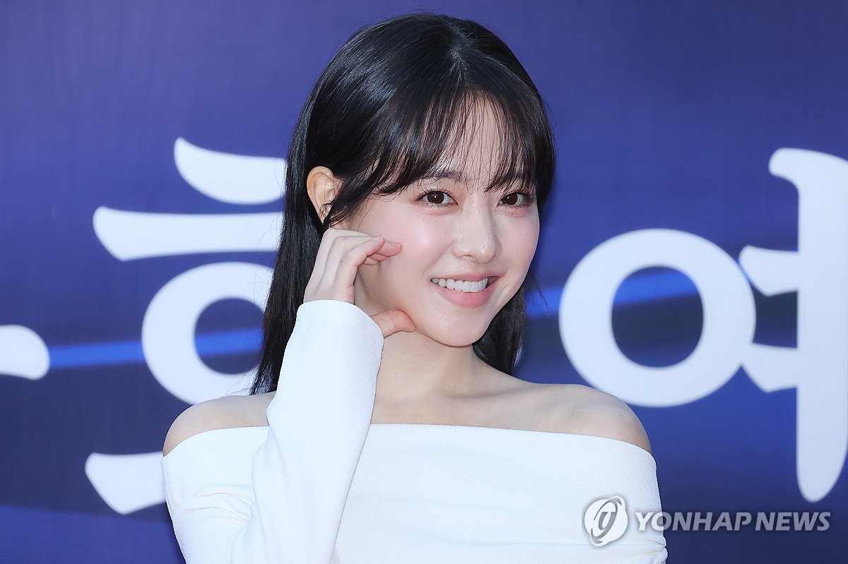 "158cm 41kg 박보영의 몸매 비결" …'극단적 다이어트' 대신 '꾸준한 일상 습관' 2 박보영, 러블리 볼하트 | 연합뉴스