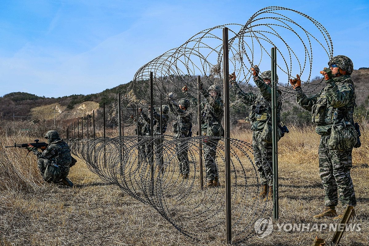 "여태껏 해 오던 훈련인데, 내정간섭 아닌가" .. 러시아, 한미훈련 '전쟁 준비' 직격 2 한미연합연습 '자유의 방패' 종료…북한은 비교적 잠잠(종합) | 연합뉴스