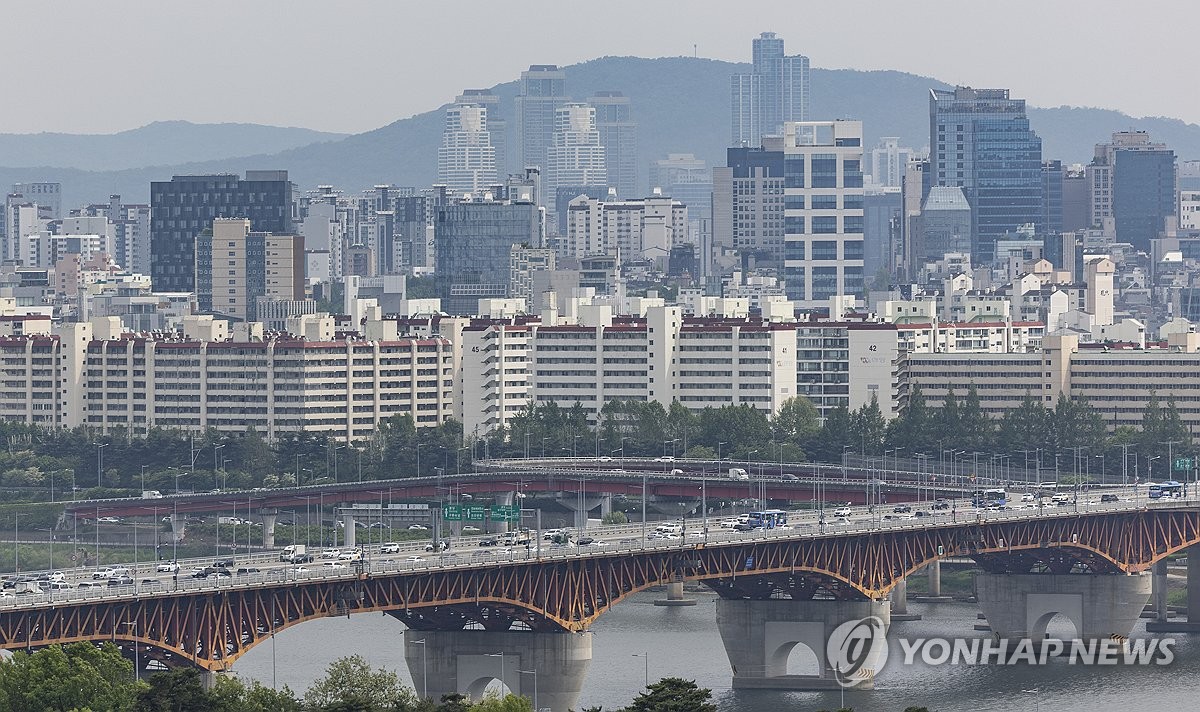 한은 "주택연금 활성화시 노인 34만명 빈곤 탈출 가능" | 연합뉴스