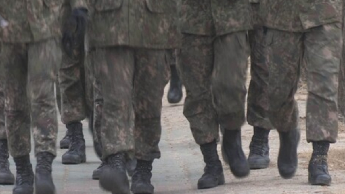 "스마트폰 허용했더니 빚쟁이 됐다"…월급 150만원, 가상자산 손실로 '초비상' 2 빚쟁이