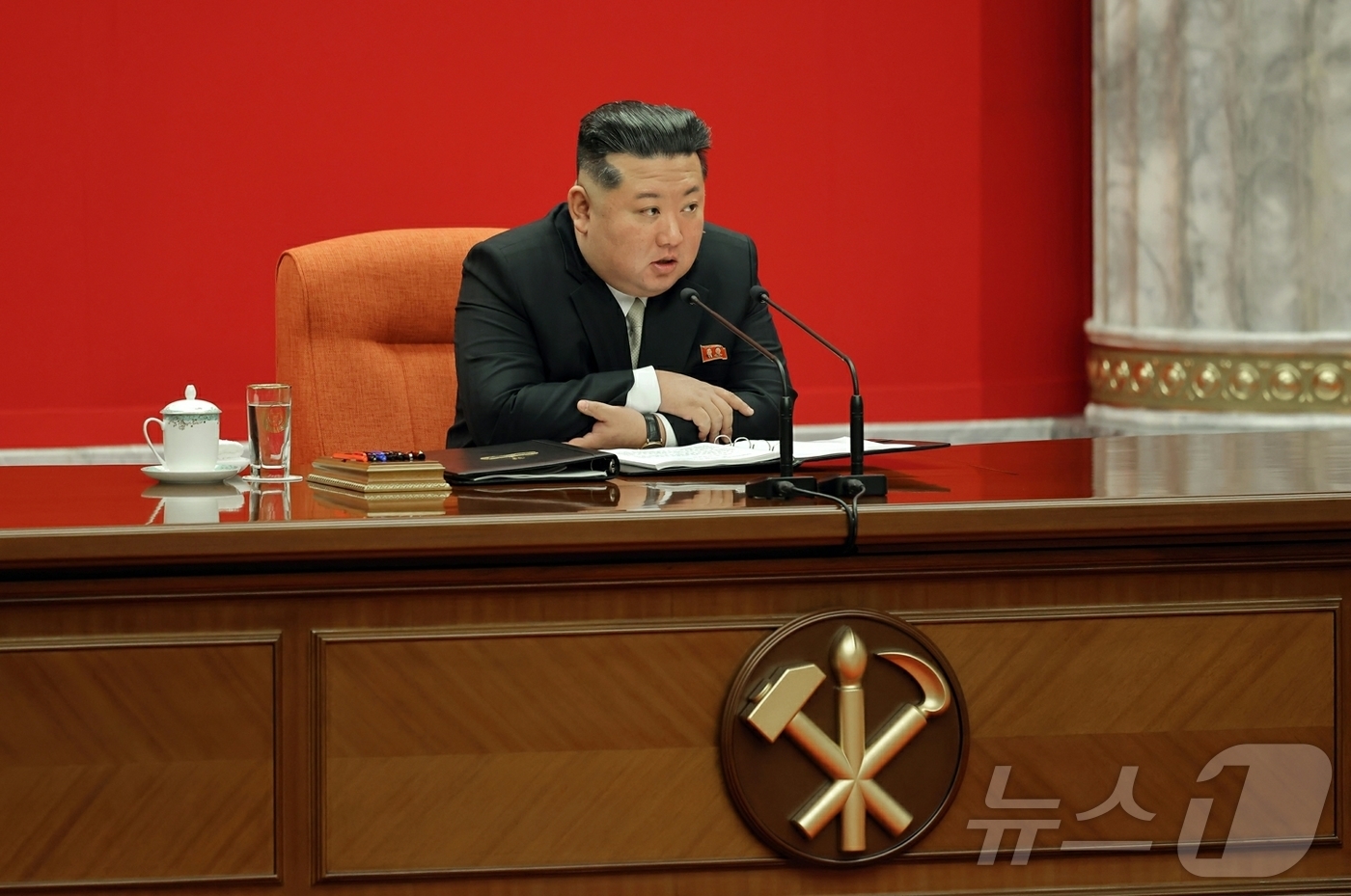 김정은 "어떤 도전도, 정세변화도 우리 전진 막을 수 없어" - 뉴스1