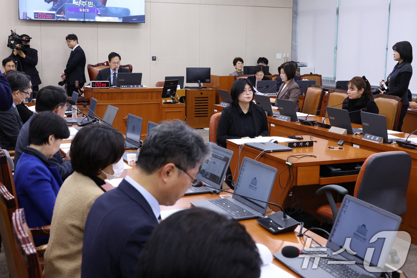 아동수당 지급, 2030년까지 8세→13세 확대…복지위 통과 - 뉴스1