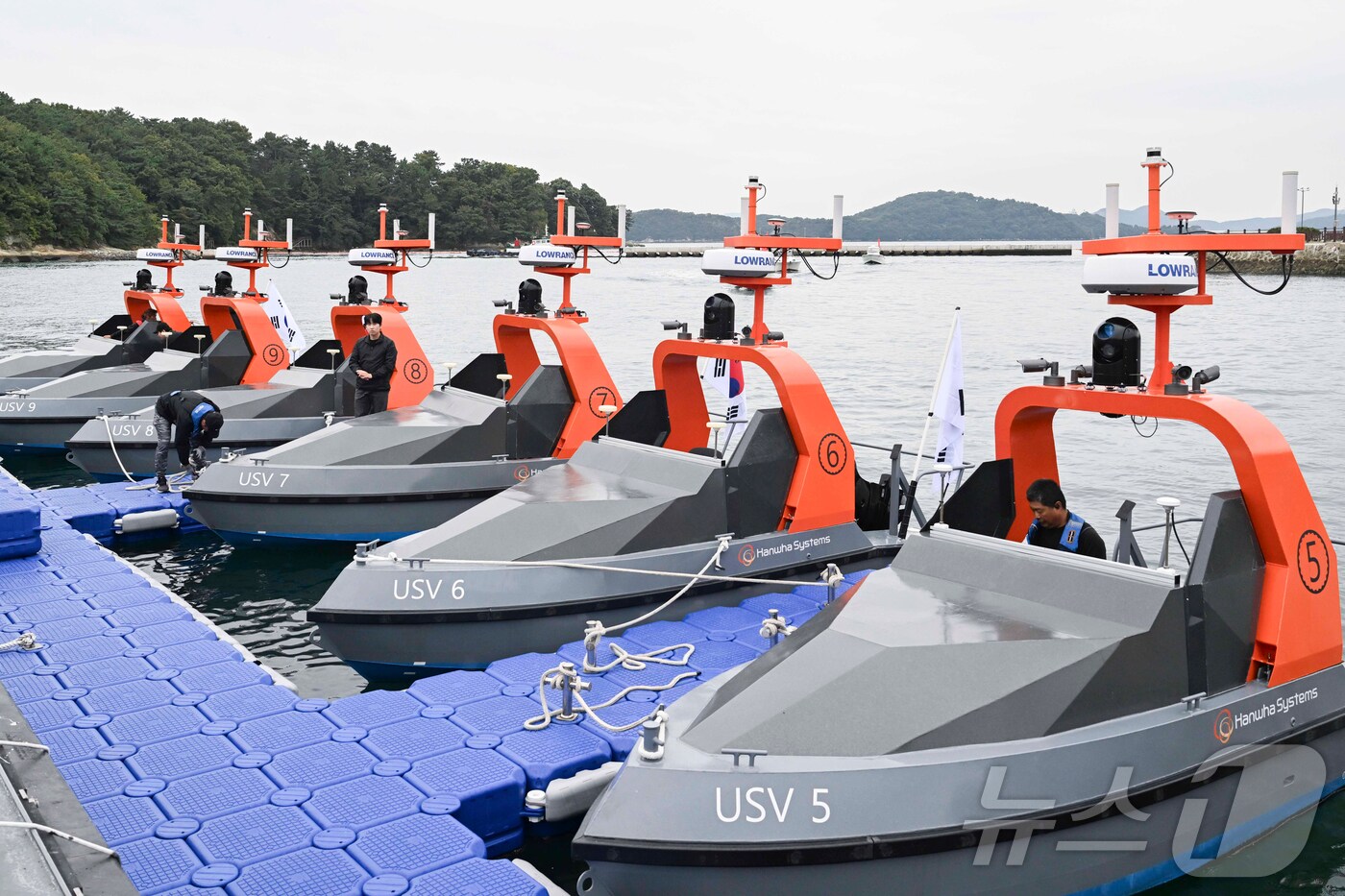 [르포] 24시간 NLL 지키는 '유령' 함대…'군집 무인수상정' 첫 시연 - 뉴스1