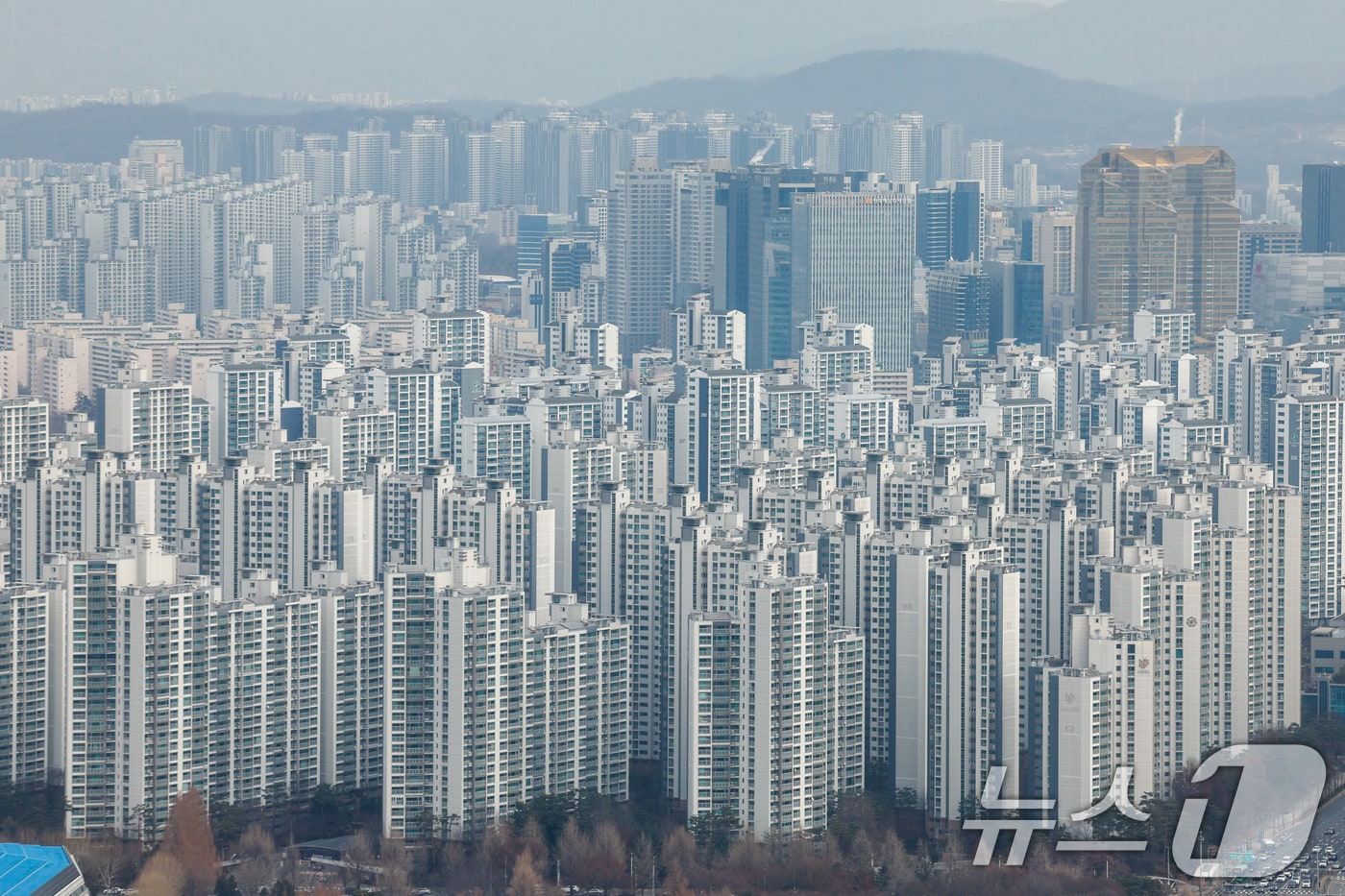 강남 월세 250만원, 외곽 전세 감소…서울 임대시장 달라졌다 - 뉴스1