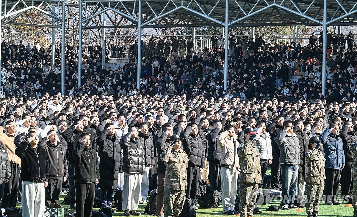 충성론'·'병장론' 광고 활개…군장병 대부업 대출 444억 | 연합뉴스