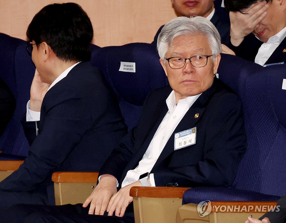 최동석 "공직자 부동산 신고 강화…재산 심사 때 거래과정 소명" | 연합뉴스