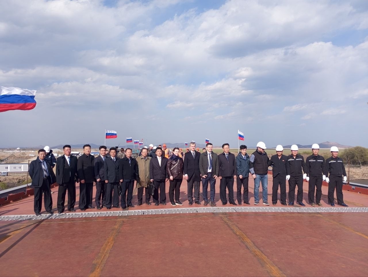 북러 잇는 두만강 자동차다리 연결식…"6월 19일 완공예정"