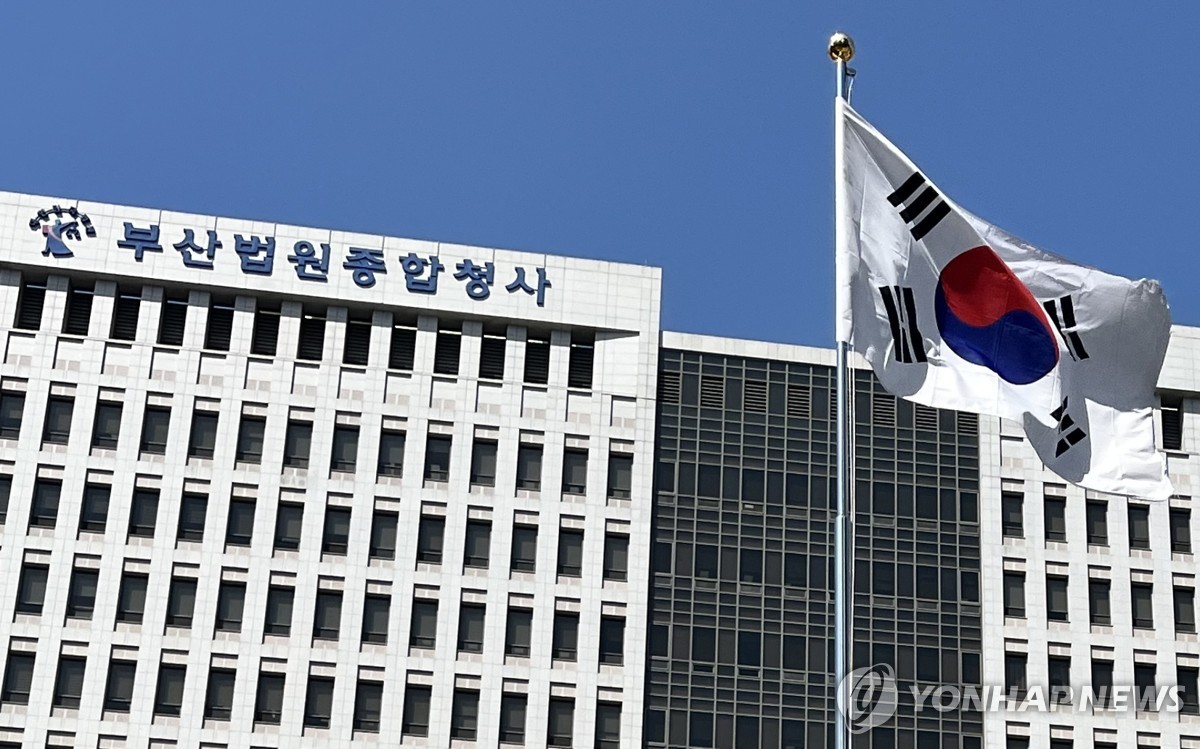 "엄마가 아닌 막마였다" .. 만 1세 아이까지 세탁기에, 세 남매 2년 학대한 엄마 2 팔·다리 묶고 7시간 폭행 10대 아들 살해한 비정한 엄마 | 연합뉴스