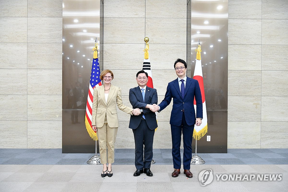한미일 연합 도상연습 장면