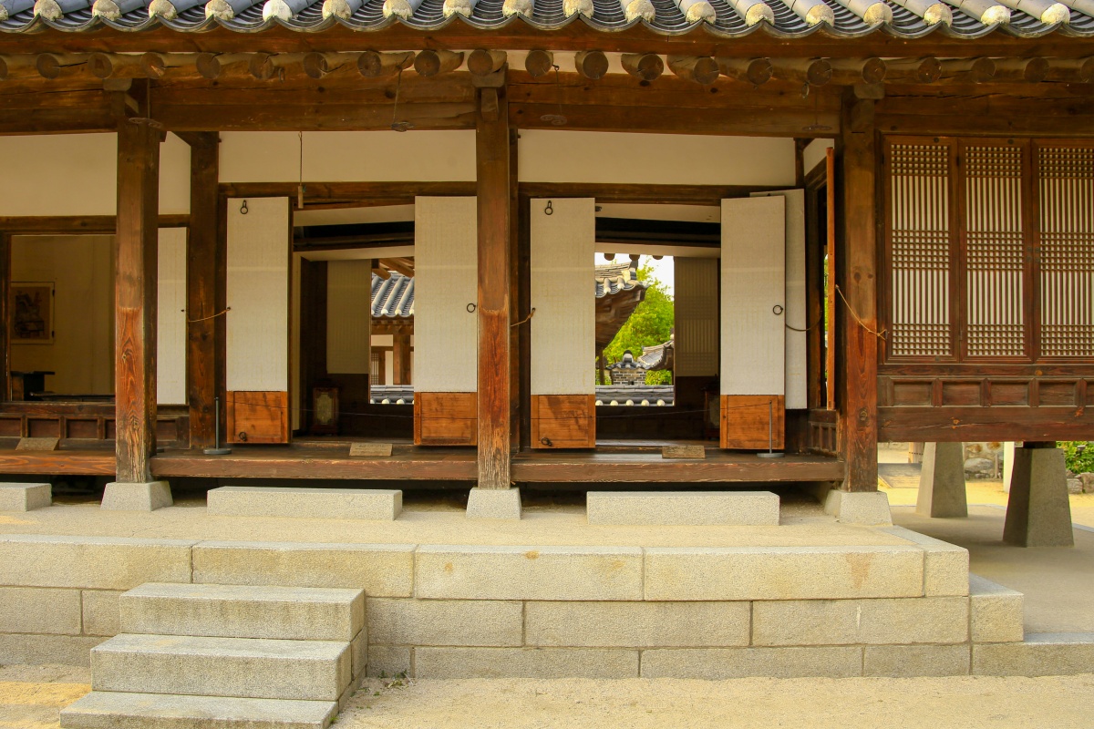 "충무로역 2분"... 무료로 즐기는 서울 한옥마을 3 한옥마을