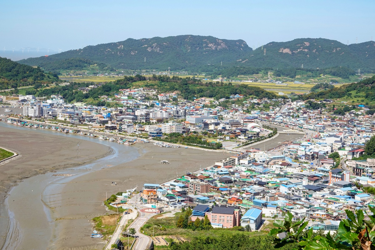 "한국에서 보기 힘든 이국적 불교 건축"... 무료로 만나는 서해 명소 3 서해