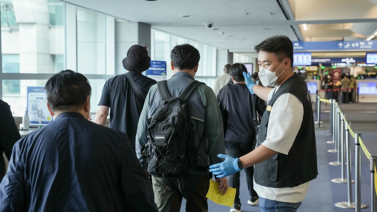 인천공항 검역 강화와 경보 현실