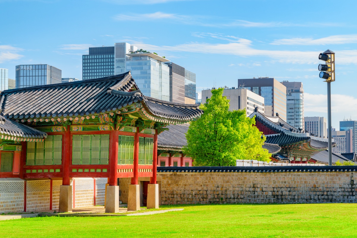 "BTS도 선택한 그 장소"… 외국인 관광객까지 몰리는 서울 대표 명소 4 서울