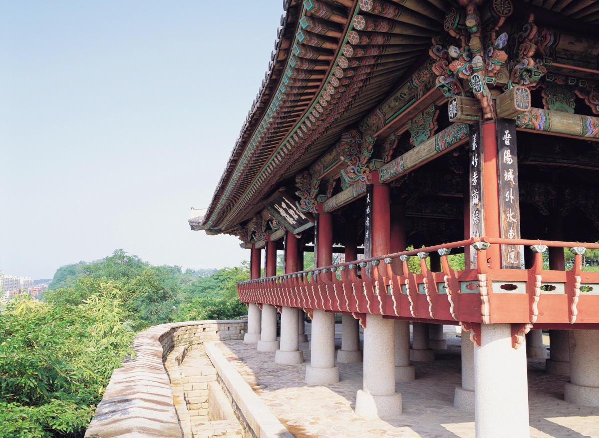 "괜히 한국관광 100선이 아니다"… 천년 성곽길 걷는 여행지 3 성곽